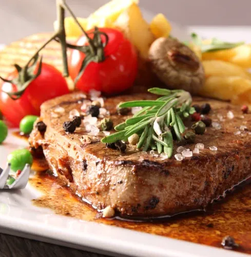 Warsaw STEAK & TITS