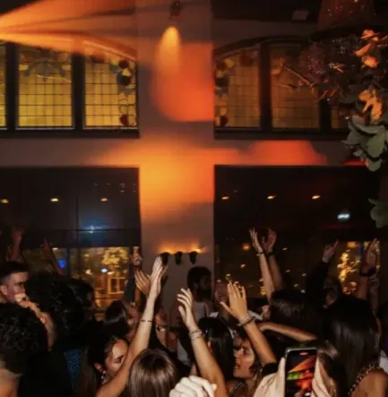 Amsterdam Club Entry + Drinks - De Kroon