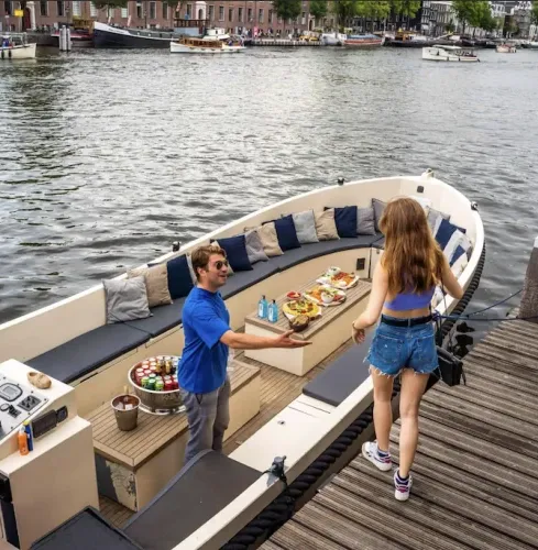 Amsterdam Private ALL YOU CAN DRINK Booze Cruise